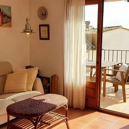 Beach 2 - Terrace Penthouse On The Beach Apartment Tamariu