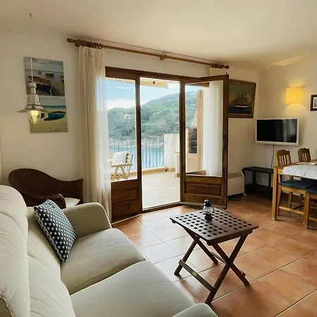 Апартаменты Beach 2 - Terrace Penthouse On The Beach